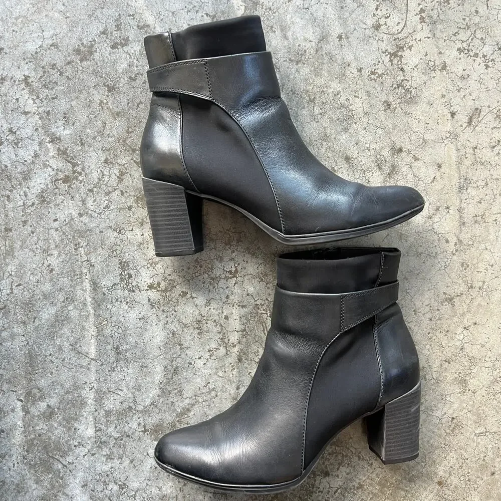 Clarks Black Leather Heeled Ankle Booties Comfortable Work Boots Women's Size 9